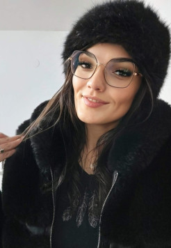 Lausanne escort Femme Fontaine